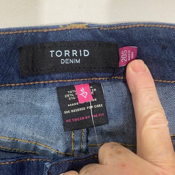 NWT Torrid Curvy Skinny Denim Jeans Womens Size 20 Blue Stretch Cotton Blend Mid - Picture 2 of 15